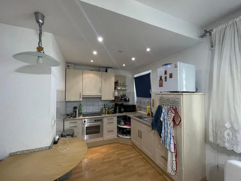 Teilmöblierte Whg. in Spandau mit EBK und Schlafzimmer — photo 1